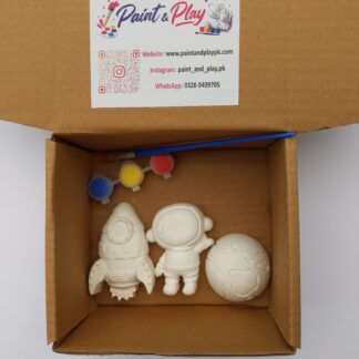 small astronaut painting kit